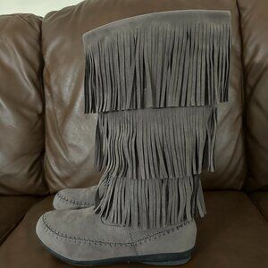 Comfortview Faux Suede Fringe Pull-On Moccasin Boots, Gray, 11WW